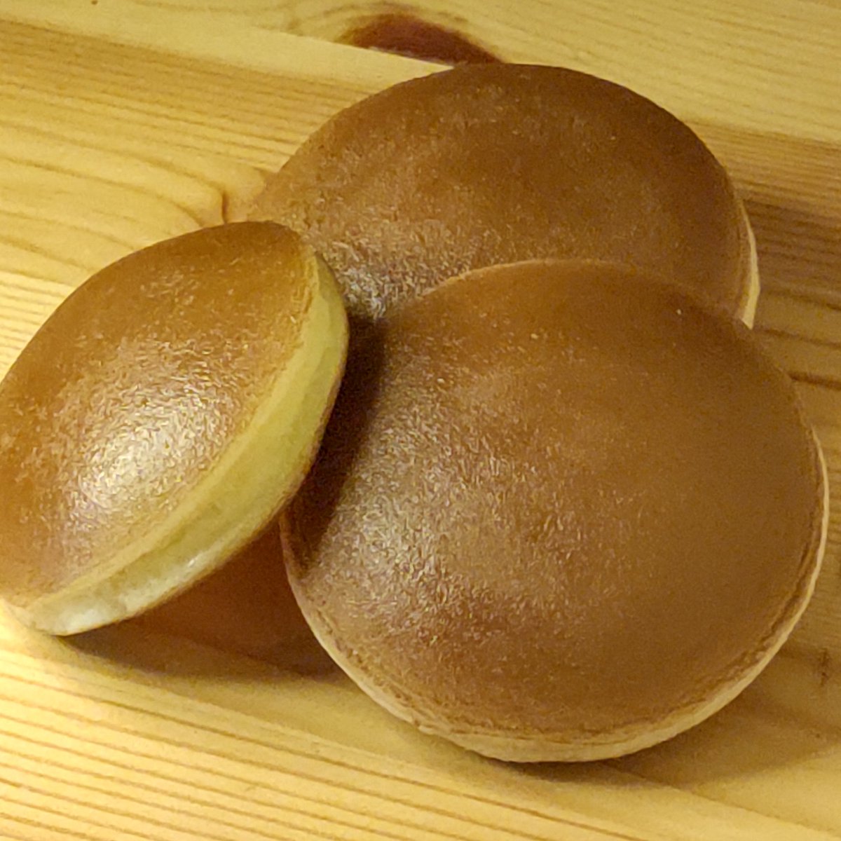 310sample's tweet image. どら焼き大、小、特小入荷しました！かっぱ橋ショールーム及びネット通販部でも販売中です。310sample.cart.fc2.com/ca16/747/p-r-s/
Large, small and extra small Dorayaki are now in stock! Available at the Kappabashi showroom and online store.