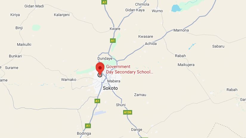 TracTerrorism's tweet image. Nigerian Authorities Arrest Anas Sani and Three Others for Using Peace Corps Uniforms to #Kidnap and #Abuse 28 Girls in Government Day Secondary School (GDSS) Gidan Igwai in Sokoto City, #Sokoto State, #Nigeria
Read more: trackingterrorism.org/chatter/nigeri…