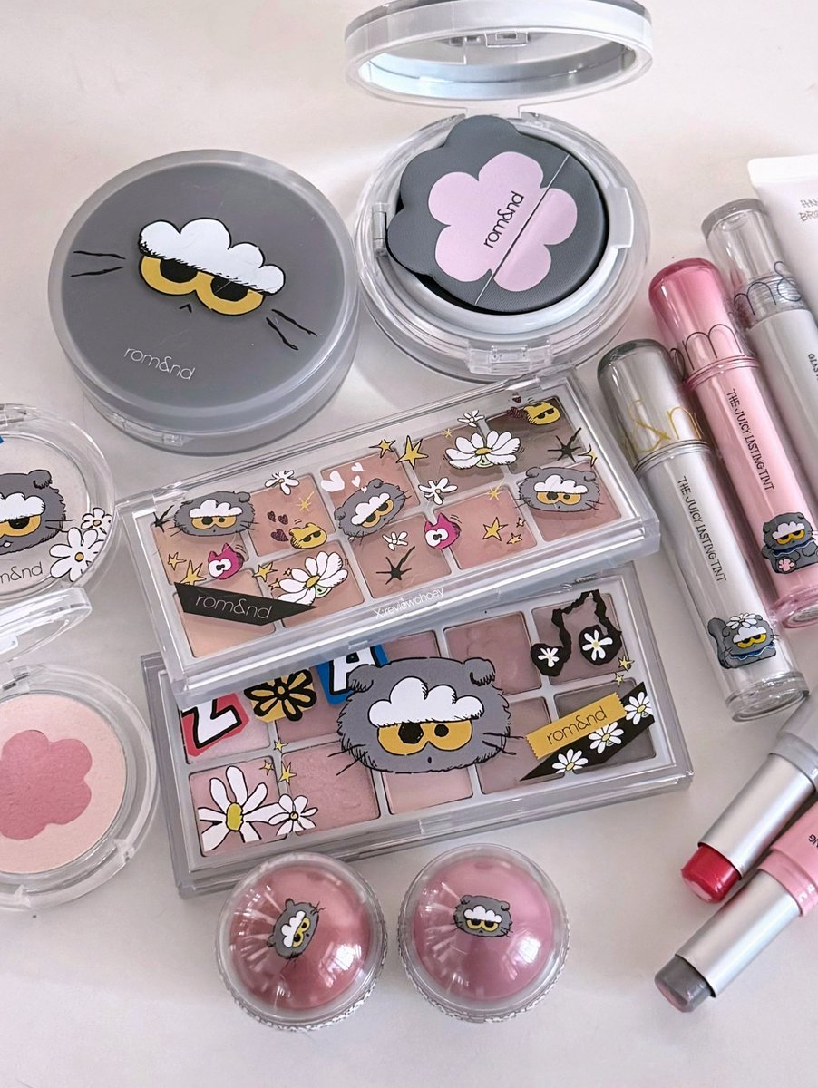 reviewchoey's tweet image. ซูมความน่ารักของ rom&amp;amp;nd x zo&amp;amp;friends น่ารักมากกกกกกกกกก ไม่ได้มีดีแค่น่ารัก แต่โทนสีสวยตะโกนน รีวิว&amp;amp;สวอชครบทุกตัวในคอลคับบ✨