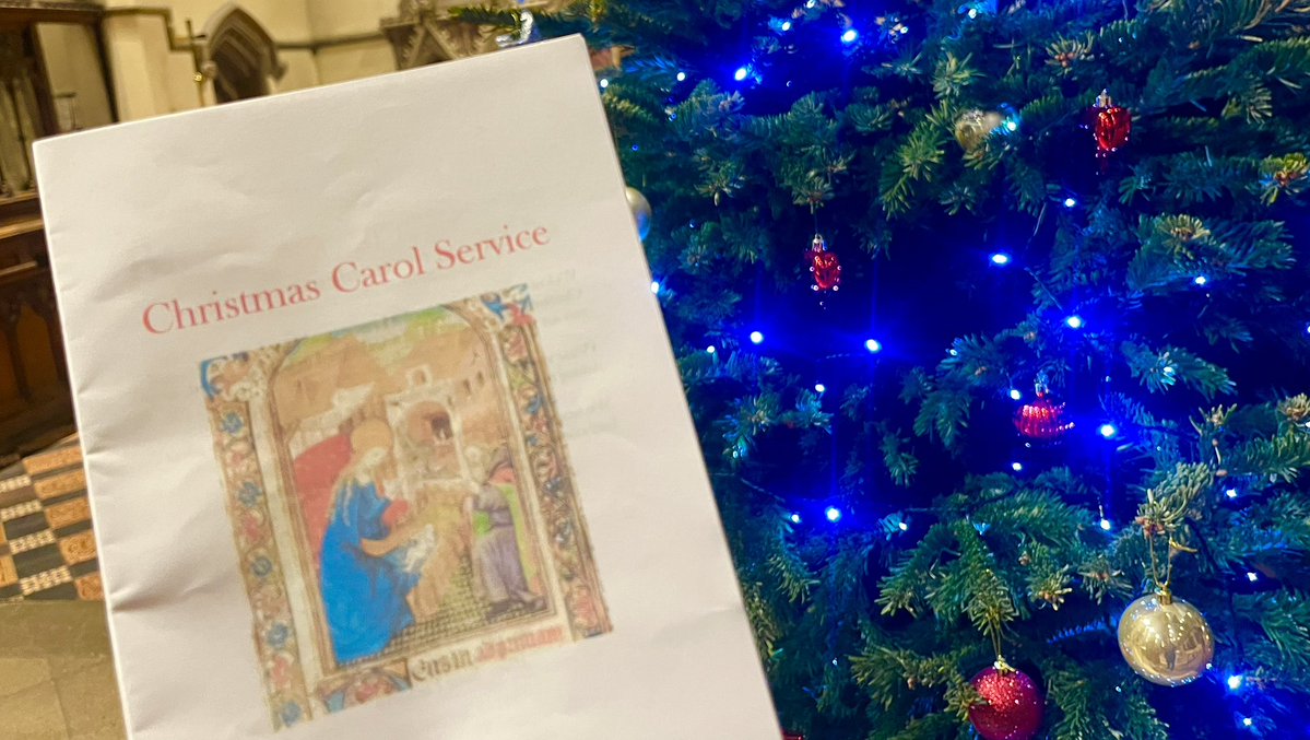 AndrewRosindell's tweet image. It was a pleasure to attend and read from the scriptures at the "Nine Lessons and Carols" service at St. Edward The Confessor Church in Romford Market on Sunday🎄📖

A beautiful and reflective service, bringing the community together to mark the true meaning of Christmas. 

Thank…