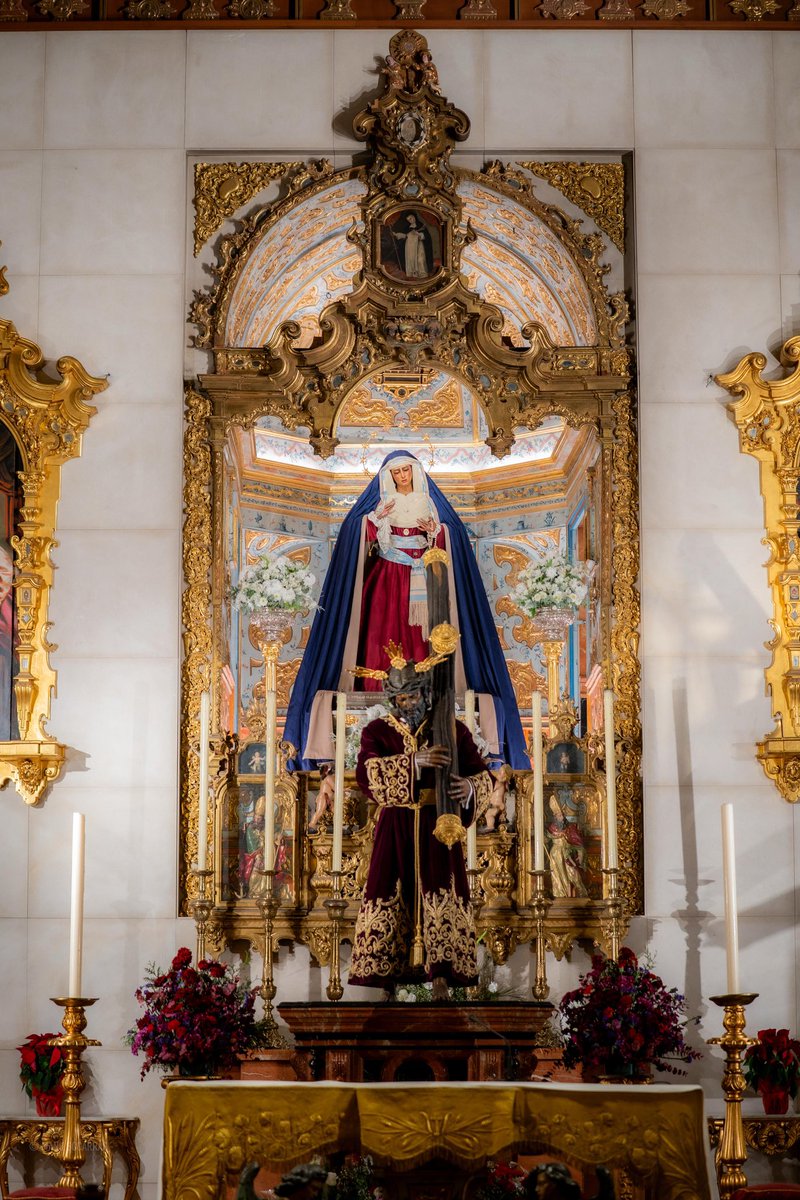 🟣 ACTUALIDAD 

𝐋𝐚 𝐕𝐢𝐫𝐠𝐞𝐧 𝐝𝐞 𝐥𝐚𝐬 𝐀𝐧𝐠𝐮𝐬𝐭𝐢𝐚𝐬 𝐯𝐞𝐬𝐭𝐢𝐝𝐚 𝐝𝐞 𝐇𝐞𝐛𝐫𝐞𝐚 𝐩𝐚𝐫𝐚 𝐜𝐞𝐥𝐞𝐛𝐫𝐚𝐫 𝐥𝐚 𝐍𝐚𝐯𝐢𝐝𝐚𝐝

Hoy, como es tradicional en nuestra Hermandad, la Virgen amanece vestida de hebrea para estas fiestas de la Navidad.

#SaludyAngustias