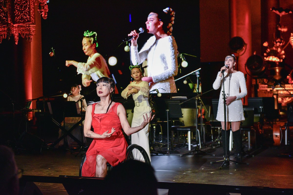 TrueColorsFest's tweet image. 💃#DARTS 事業紹介🎨

「True Colors Festival Special Concert 2025 共鳴の宴」

12/4(木)東京・増上寺 大殿にて
国際会議「#SYNC25 アカウンタビリティ・サミット」出席者250名を招待して行われました🗼…