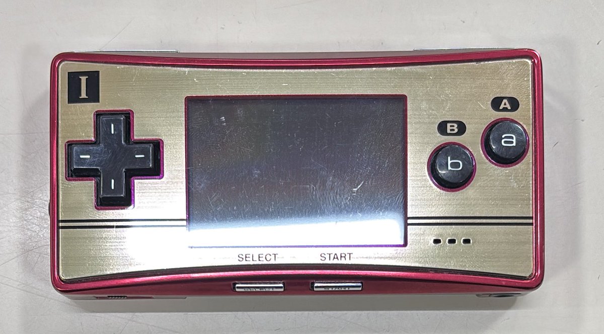 【美品】任天堂 ゲームボーイミクロ ファミコンカラー マリオ20周年記念 こんばんは 本日ゲームボーイミクロ入荷してます。 マリオ20周年の