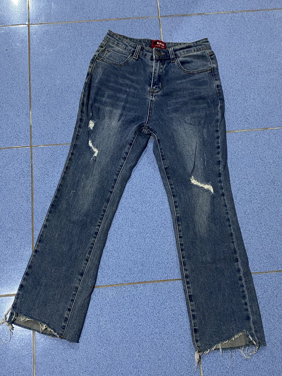 chicchiq_'s tweet photo. ส่งต่อขายาวS ขาสั้นM 4ตัวเอาไป220รวมส่งฟรีค่าาา #ส่งต่อเสื้อผ้ามือ2 #ส่งต่อเสื้อผ้ามือสองสภาพดี #ส่งต่อเสื้อผ้ามือสอง #ส่งต่อกางเกงยีนส์ #กางเกงยีนส์มือสอง #ขาสั้นมือสอง #ส่งต่อbeming #ส่งต่อcintage #ส่งต่อstylist #ส่งต่อgentlewoman https://t.co/psbVYbHsGl