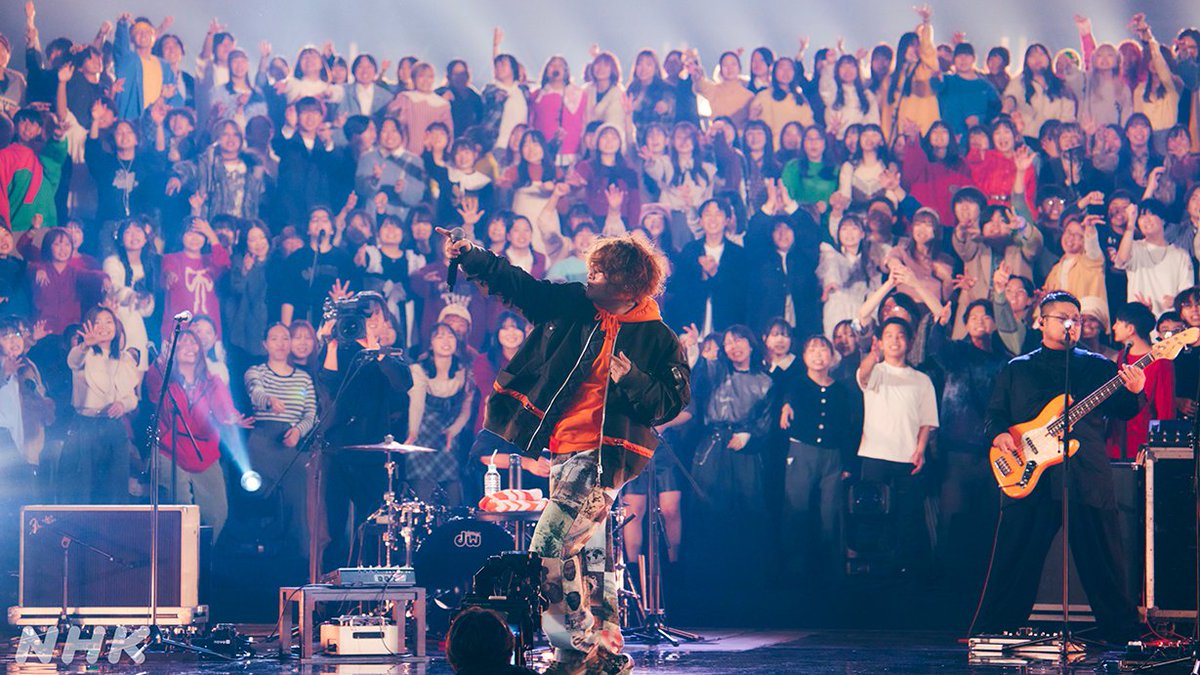 ／
#Vaundy18祭
本日夜10時放送‼️
＼

🔻#Vaundy からのメッセージ
1000人が作りあげたあの場のパッションが放送を見る人たちにも伝わることを願っています。
楽しみにしていてください。(一部抜粋5/5)

📺NHK総合
🕙本日12月23日(火)夜10時～
nhk.or.jp/18fes/
#NHK18祭 #呼び声