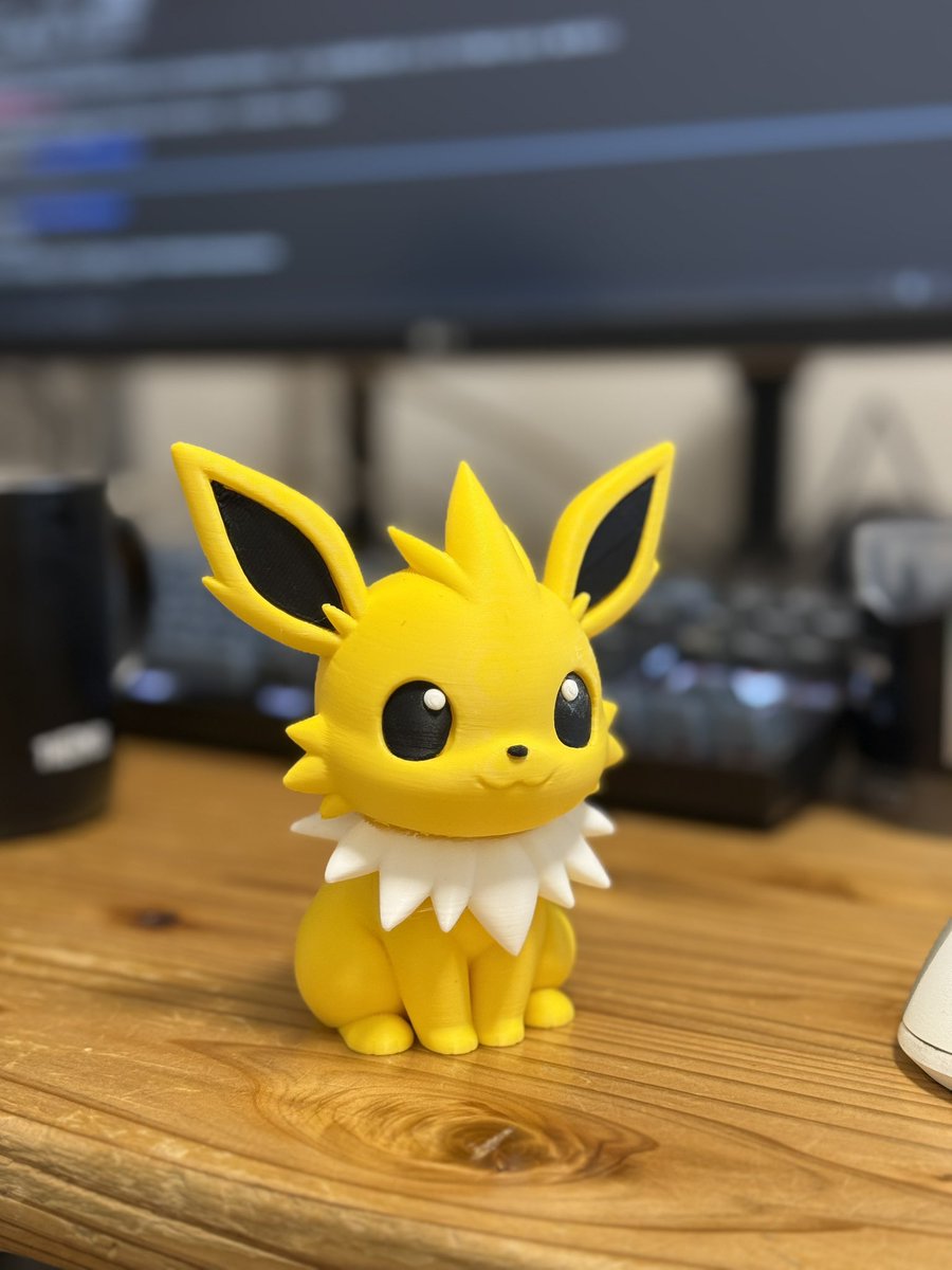 左目あたりにアロンアルファはみ出てしまった