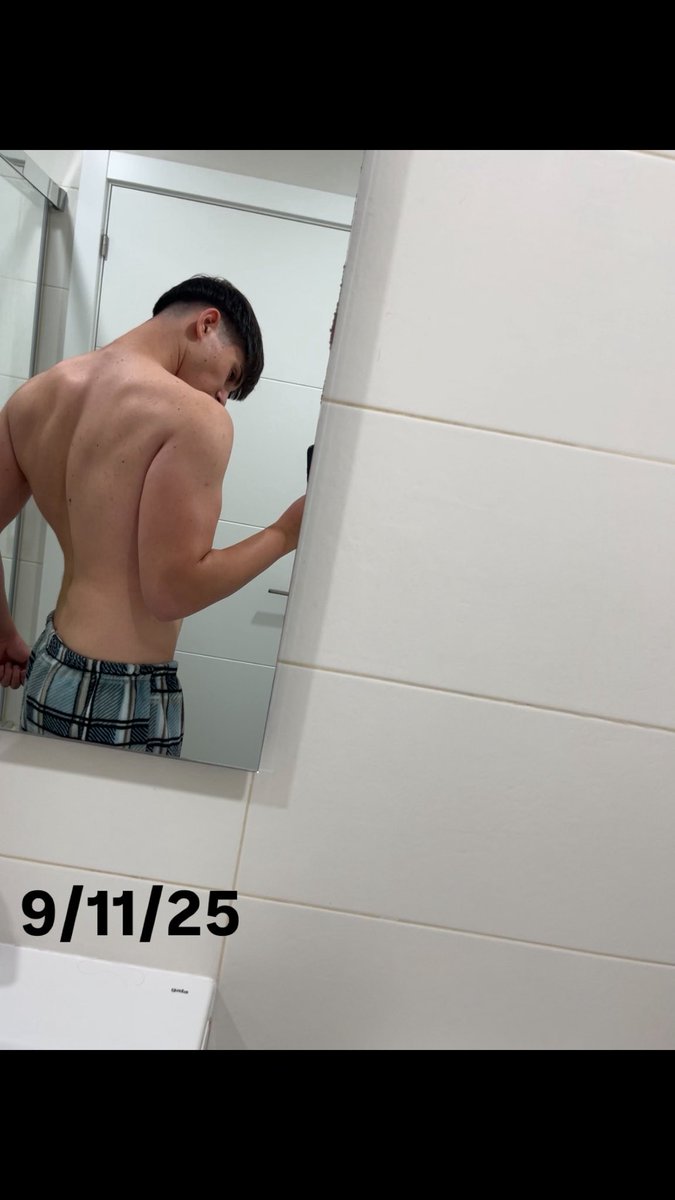 Floffy9k tweet media