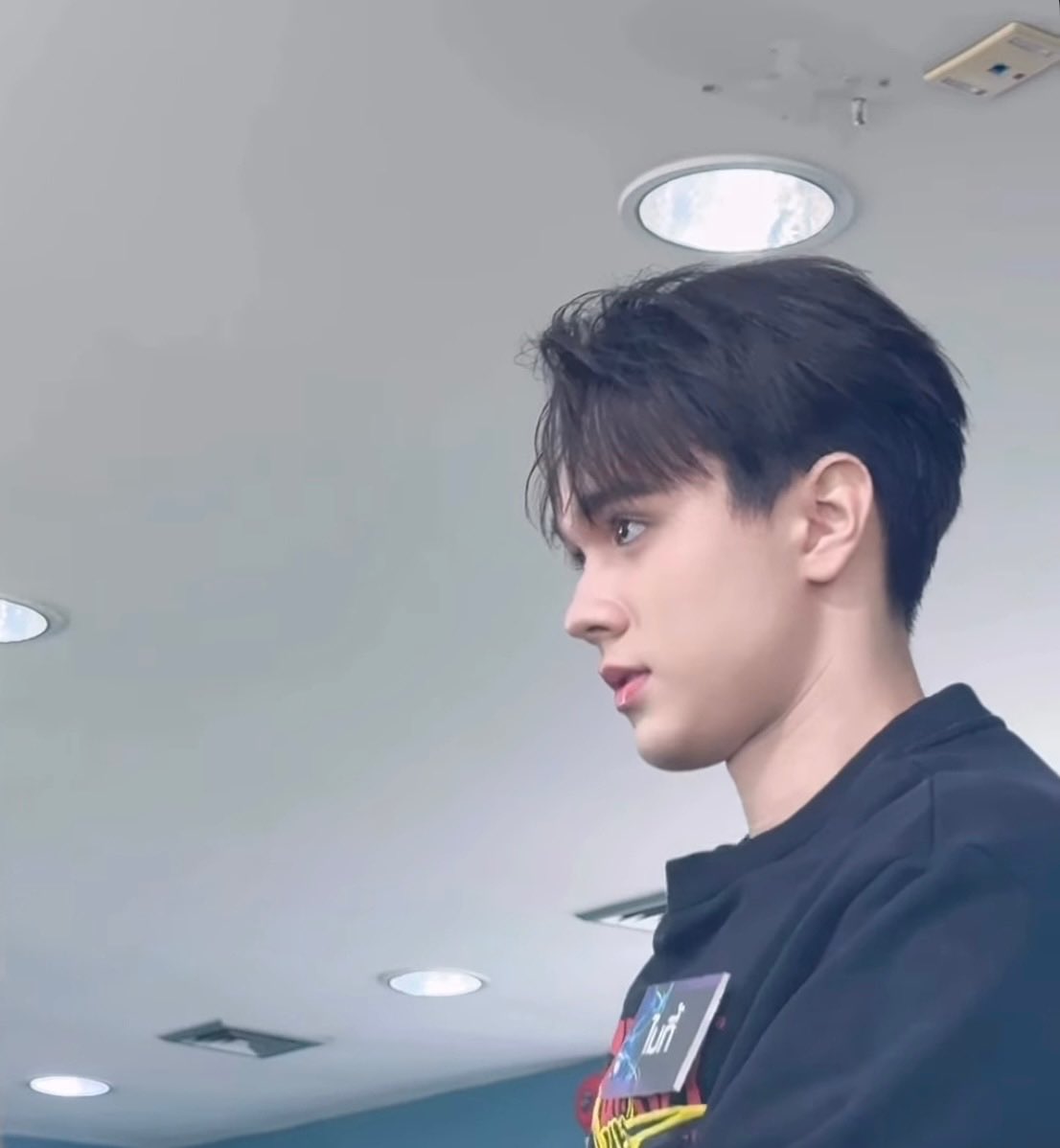 firstoneyi's tweet image. หรือว่าาาาาาาาาาาา