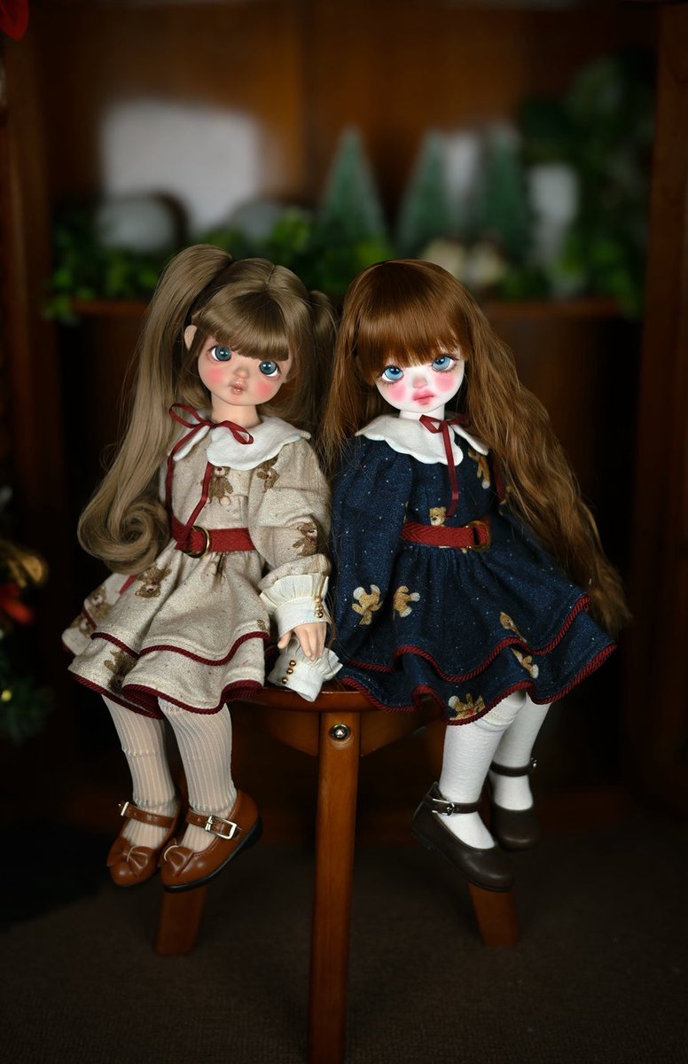 안녕하세요 Nanasoel입니다.
내일 오후 6시부터 SD, SDM, DSD 여아를 위한 의상 앤티크베어의 선주문을 진행합니다. 

선주문 기간 : 12. 24. 18:00 ~ 12.  31. 18:00 

RT 해주신 인형 계정을 추첨하여 아메리카노 기프티콘을 보내드립니다 

#트인덕장터 #ドール服 #ハンドメイド #ドール #bjd