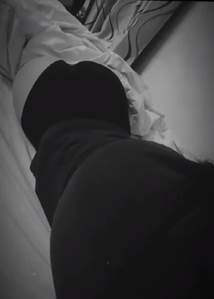 3_valerita12's tweet photo. #nsfwtwtًً #hotwife #puta #Culonitas 
estoy demasiado cachonda alguien o alguna despierta para intercambiar fotos 🫦🫦🫦 https://t.co/EmxvTl49Sv
