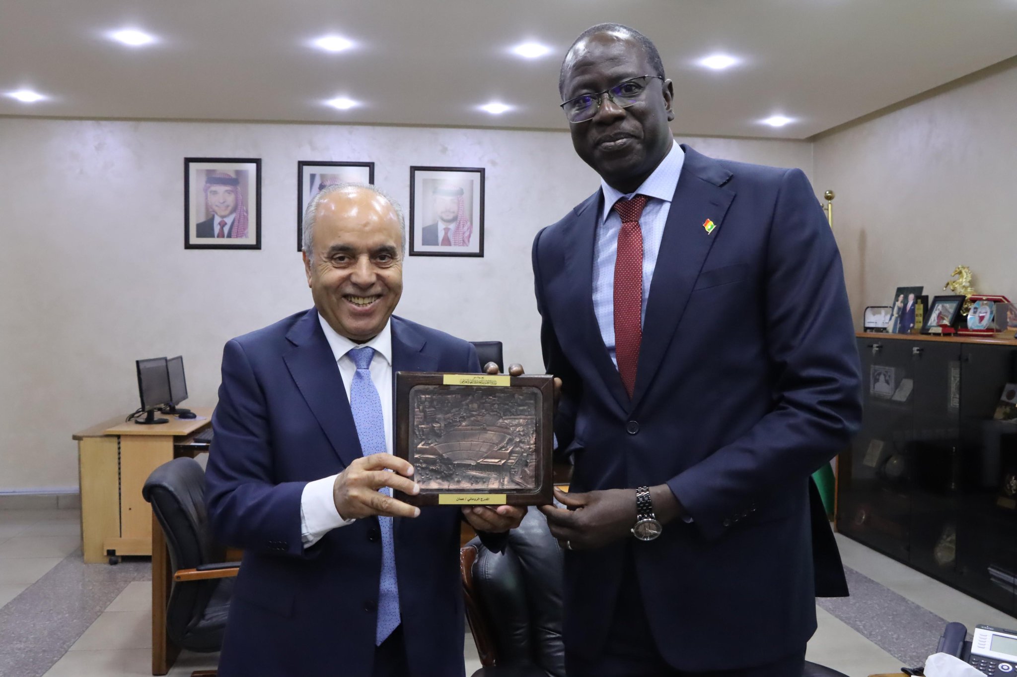 وزير التعليم العالي عزمي محافظة يبحث ونظيره السنغالي التعاون الأكاديمي 