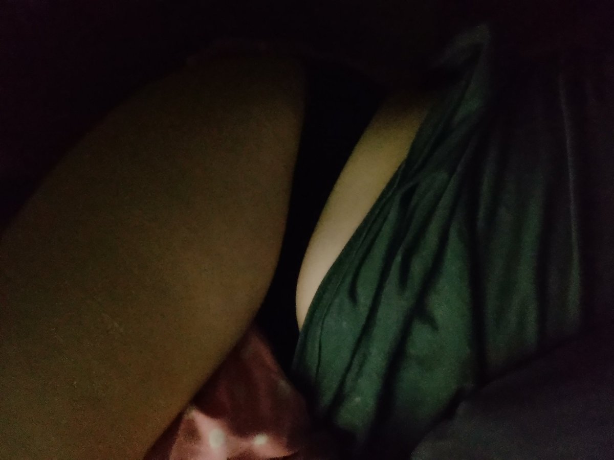 roxies_hidden's tweet photo. ★ Moot hunt! 

★ Roxie • 20 • female • bi

★ cnc • blood • age gaps • size kink

★ clingy • obsessive 

★ like n repost for moots 

★ #moothunt #nsfwtwtًً #nsfwtwtً #nsfwtwtًًً #nsfwtwtًًً #nsfwtwtﾟ #cnc #cnckink #esex #Discord #bi #arch #tighs #tummy #facedownassup https://t.co/nS2OzM3zfD
