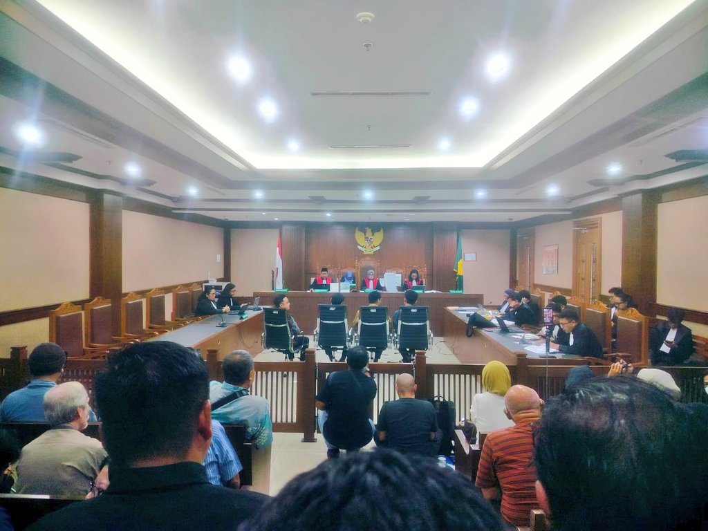 Suara Muda Kelas Pekerja tweet media