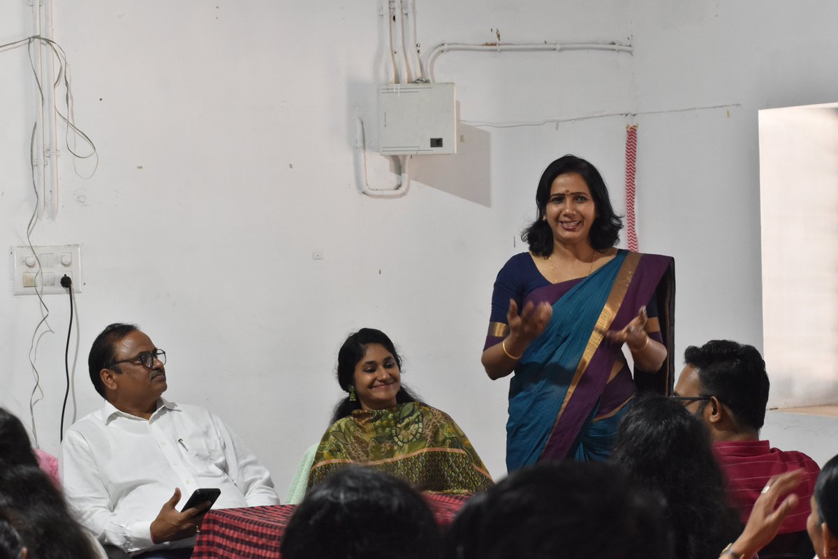 FCIKTM's tweet photo. An awareness session on the Sexual Harassment of Women at Workplace (Prevention, Prohibition and Redressal) Act, 2013 was conducted for the staff of FCI, District Office, Kottayam on 22.12.2025. https://t.co/fTjmGZybME