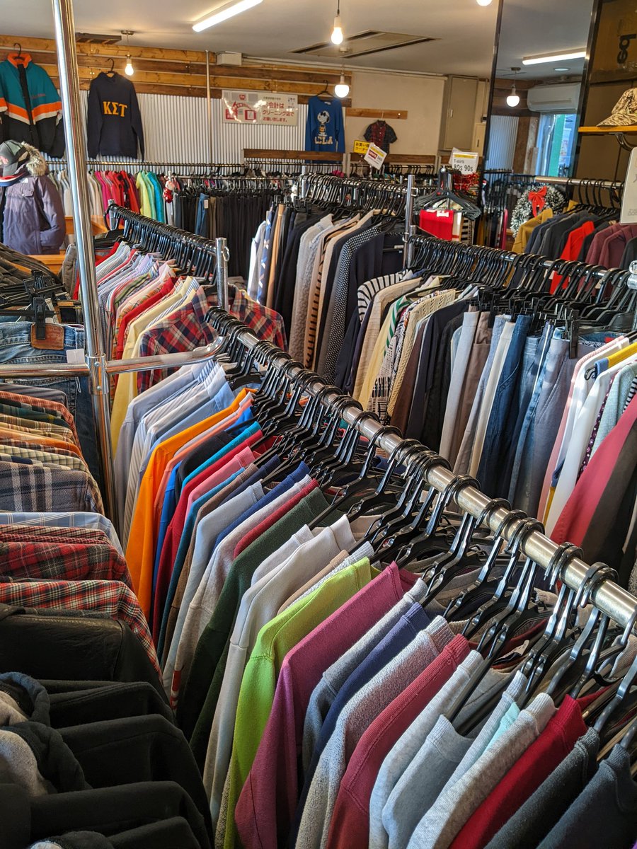 ストリート古着好き様 今日めちゃくちゃ暖かくてスウェットでも過ごせそう☀️ #古着男子