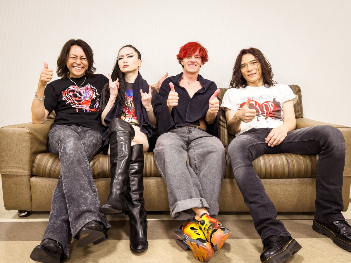 【本日限定お値下げ⬇︎】 B’z  The 9th Blues  松本孝弘　ピ… B'z、5年ぶりベスト選曲のPleasureツアー『STARS』日程発表 アリーナ