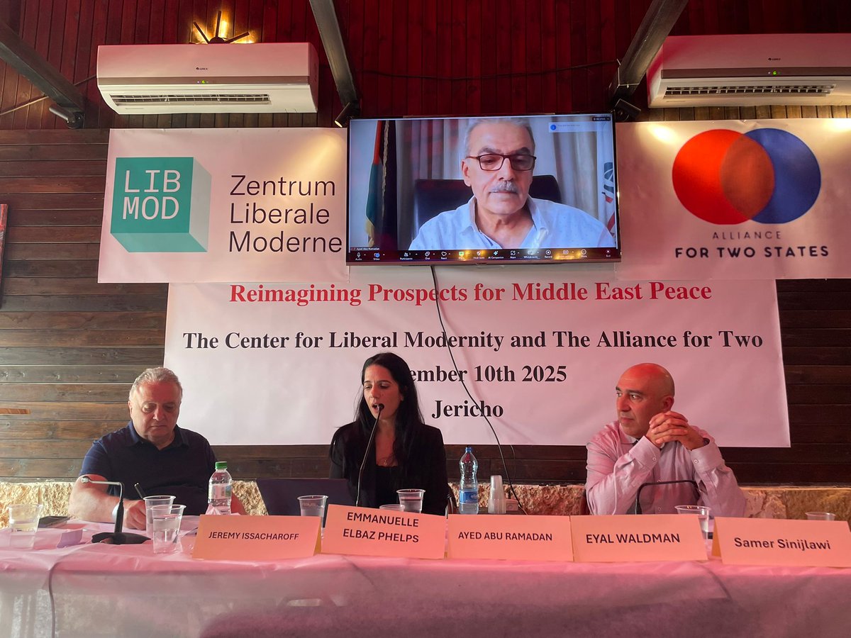 SSinijlawi's tweet image. The separation between Palestinians and Israelis is not a lack of willingness — it’s a lack of access.
Most Palestinians have never met an Israeli. Most Israelis have never met a Palestinian. That is a structural failure, not an ideological one.
I engage weekly with around 300…