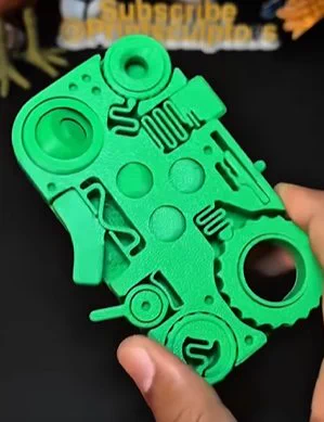 3Dプリンターのフィジェットトイ作りたくていろいろ構造調べてるけどやってることはマジでテコの原理を利用したシンプルなことのはずなのに計算されつくした上でのシンプルさだから機能美にびっくりする