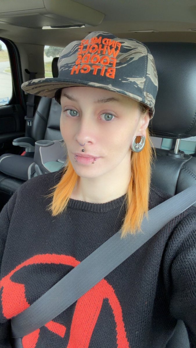 Jojo 👻 tweet media