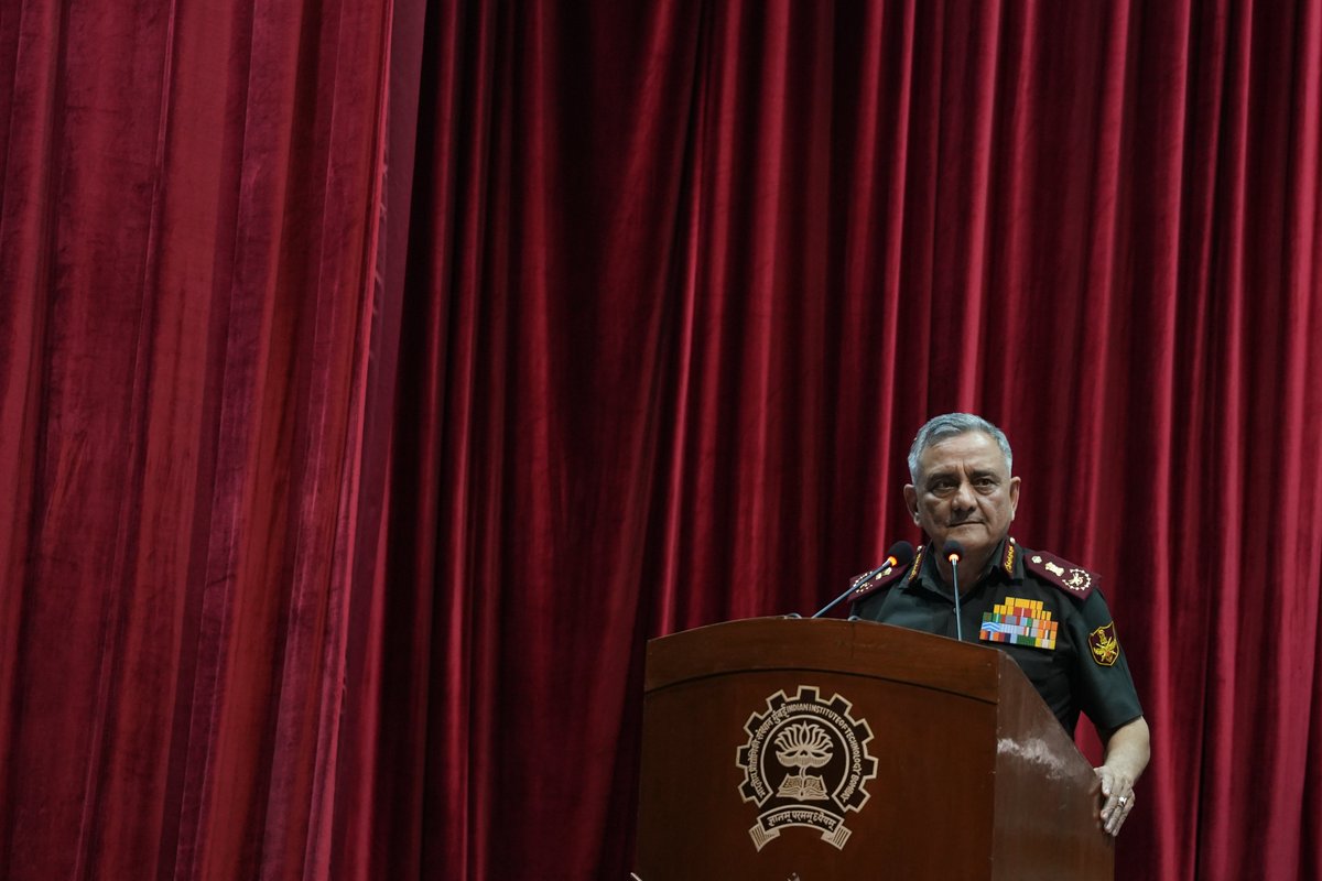 iitbombay's tweet image. It is an honour to host visionary leaders, whose work and leadership continue to shape India’s infrastructure and nation-building journey.

A few glimpses of the dignitaries that inspired the audience during day 1 of Techfest 2025...

Shri Nitin Gadkari, Hon’ble Minister of Road…