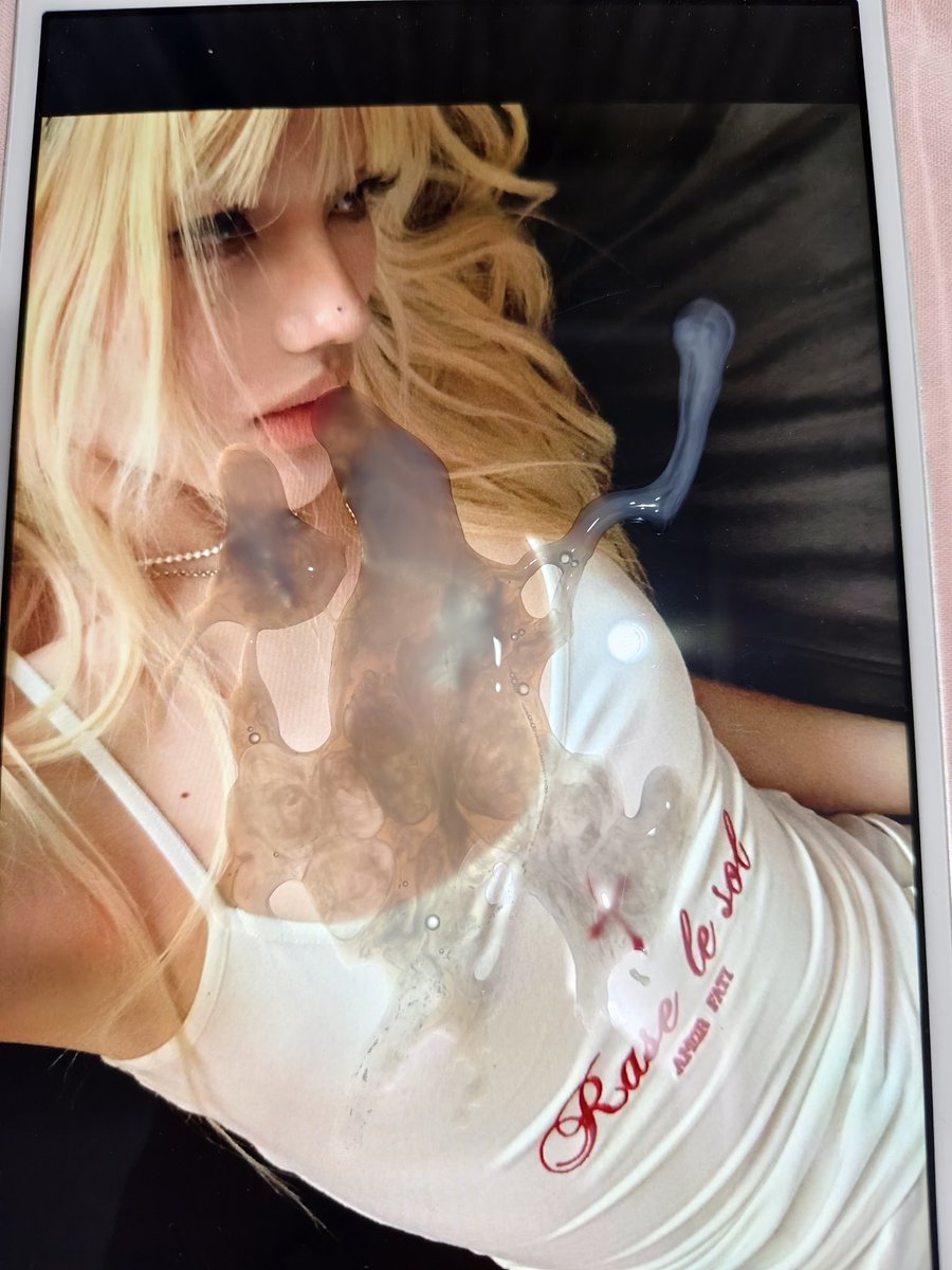 ao1014ao's tweet photo. 🐍
@rsitt77
#射屏 #颜射 #盯榨 #女神婊 #合照 https://t.co/w61oEmTXxc