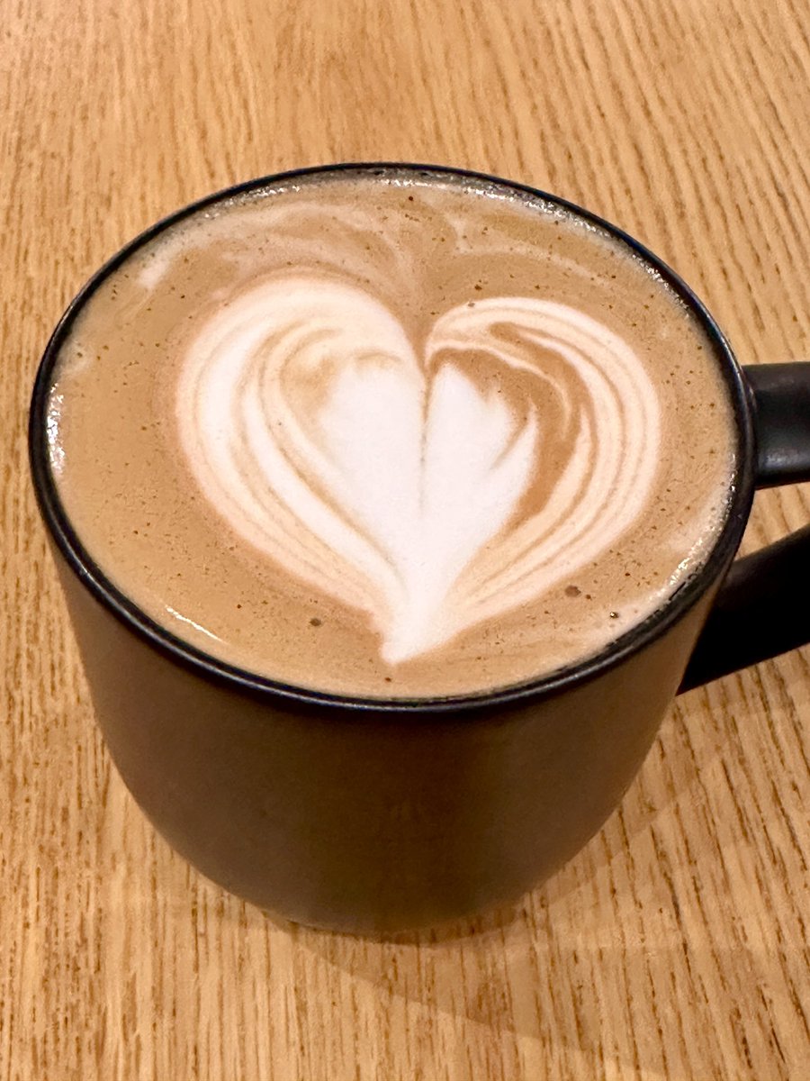 リザーブのクラシックチョコレートラテがめっちゃ美味しかった！しゅごい満足感。