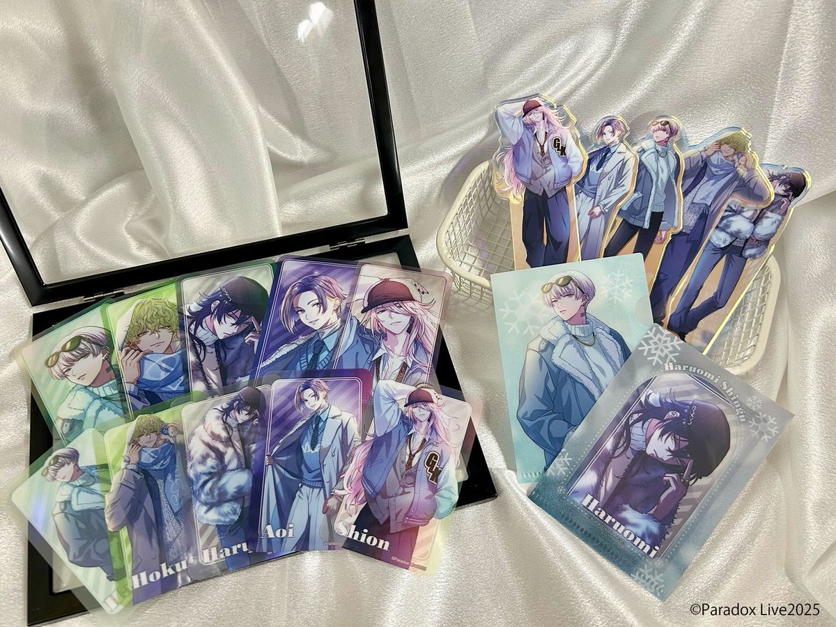 オリジナルグッズも好評販売中！ この機会をお見逃しなく❄✨