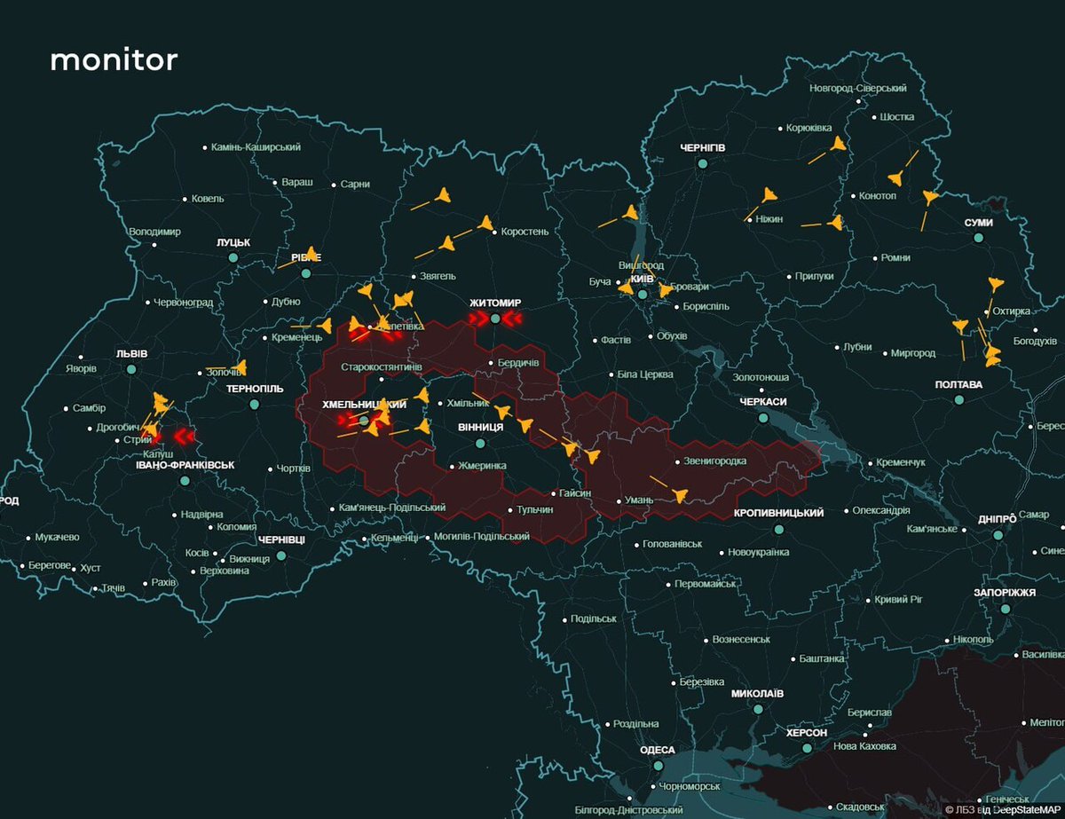 Загальна ситуація:
Групи кр у напрямку шепетівки.

ударні бпла атакують Хмельницький.

08:06 23.12.25