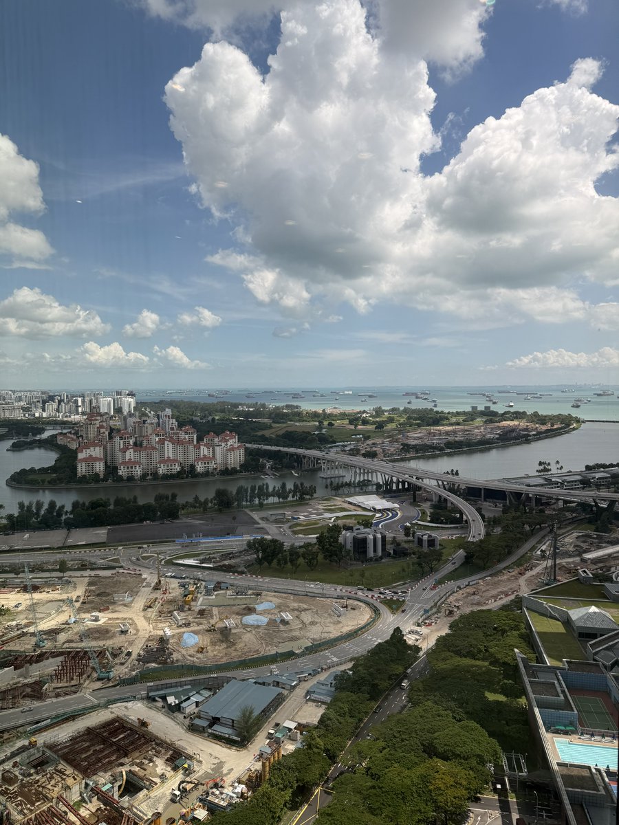 cakeshop's tweet image. i'm leaving #LastDayofWork