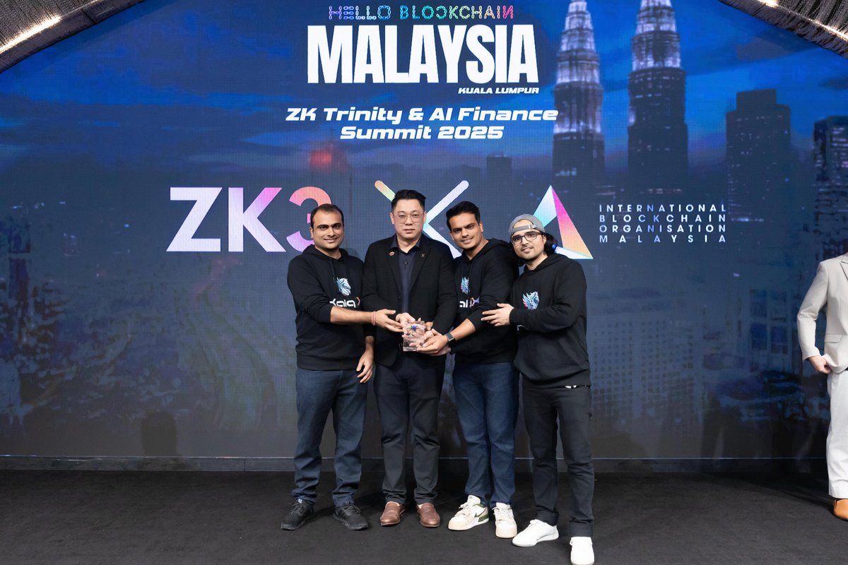 Hello Blockchain tweet media