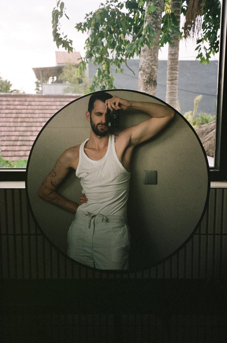 Sam Ross tweet media