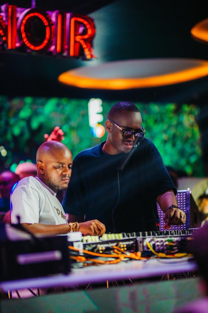 Mugibson's tweet photo. That @djspinnyug X @KabzaDeSmall_ set combo at #KabzaLiveAtMezo #MezoAt3 was such an incredible mashup. 

More than a time was had! 🐐🐐 @MezoNoirUG https://t.co/HbOLXko6bO