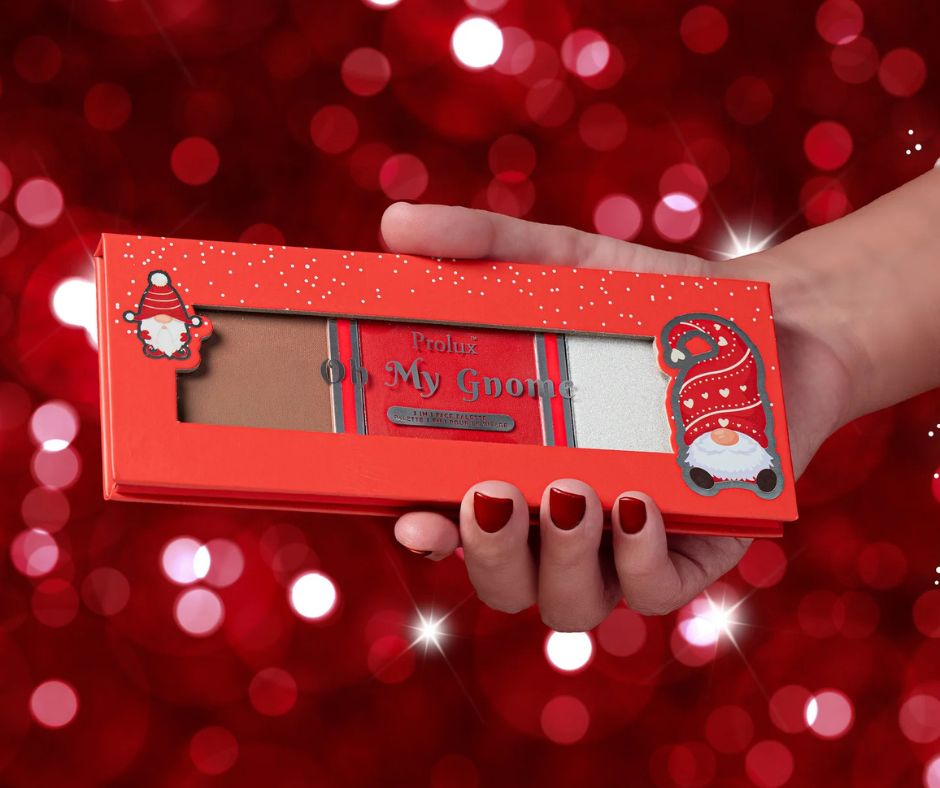 The Prolux Oh My Gnome 3 in 1 Face Palette is a festive 3 in 1 Face Palette that doubles as a multi use face palette