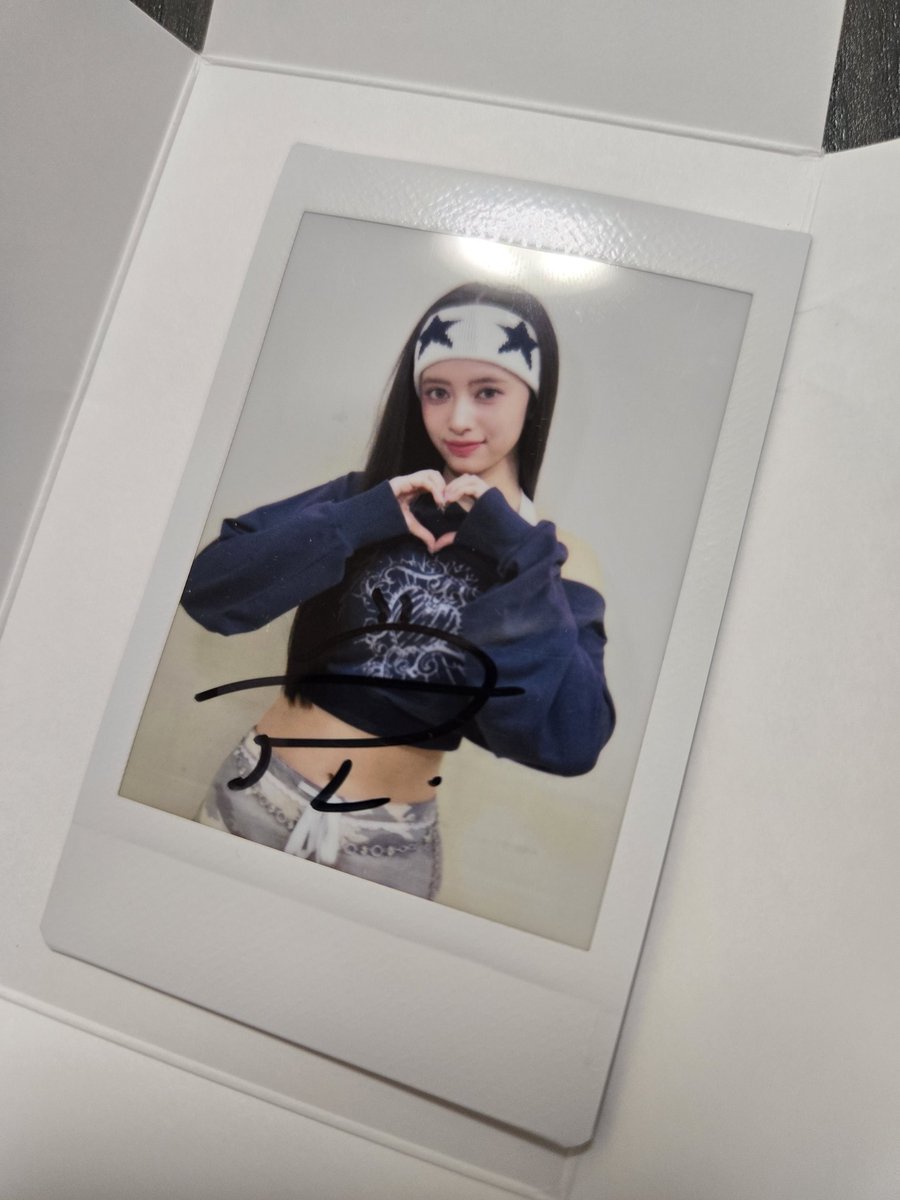 NiziU マコ シーグリ 2023 直筆サイン入り インスタント写真 NiziU マコ シーグリ 2023 直筆サイン入り インスタント写真 2025年