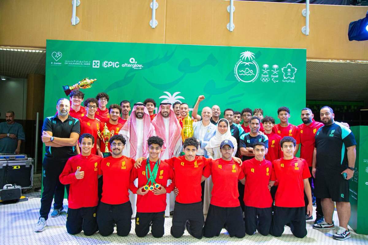 كل الشكر وعظيم الامتنان إلى طاقم الاتحاد على ما قدموه من جهود مخلصة وعمل دؤوب طوال هذا الموسم. لقد كنتم مثالًا يُحتذى به في الالتزام، والعمل بروح الفريق الواحد، والحرص على تحقيق أعلى مستويات الأداء.

إن النجاح الذي تحقق هذا الموسم لم يكن وليد الصدفة، بل هو نتاج تخطيط سليم، وتنفيذ