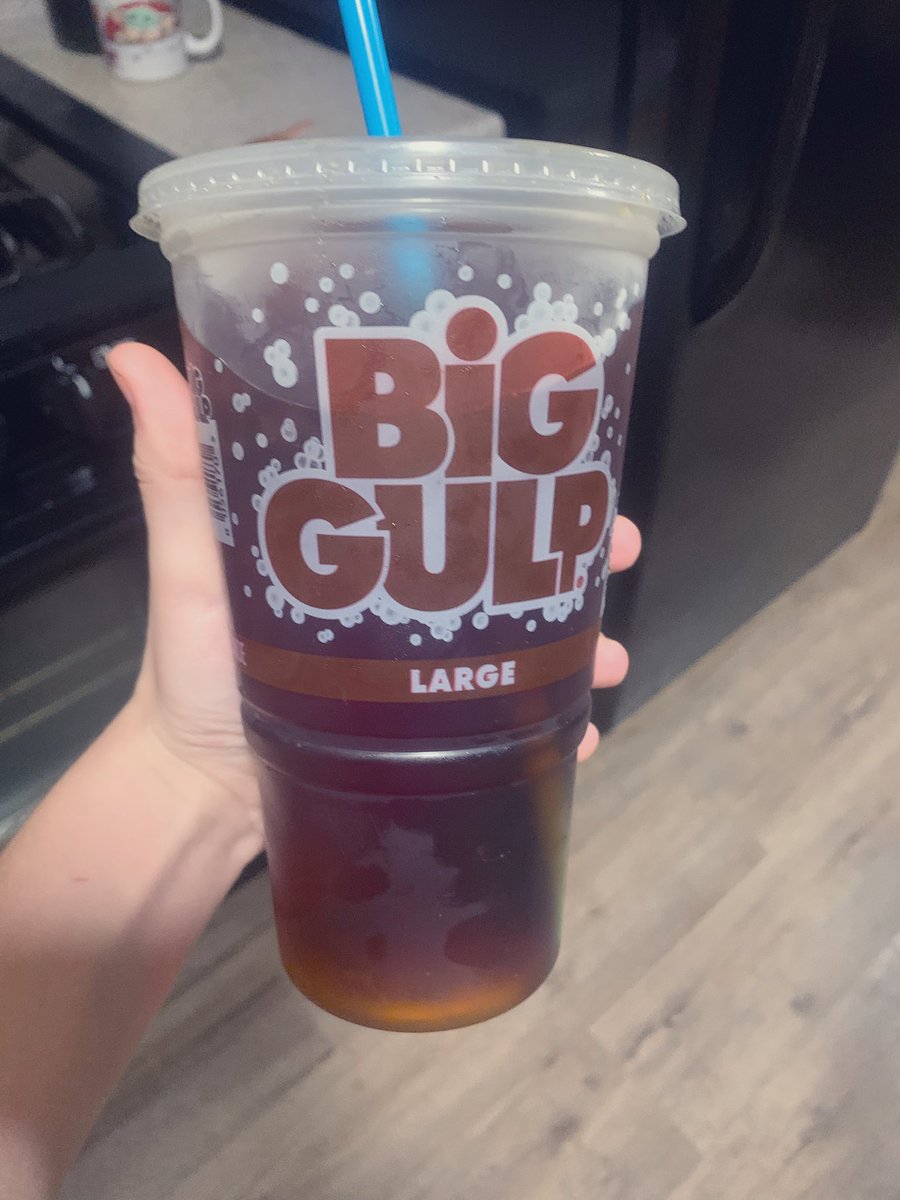 WORST TEA IVE HAD IN MY FUCKING LIFE !! literally why is ts sour its just unsweetened