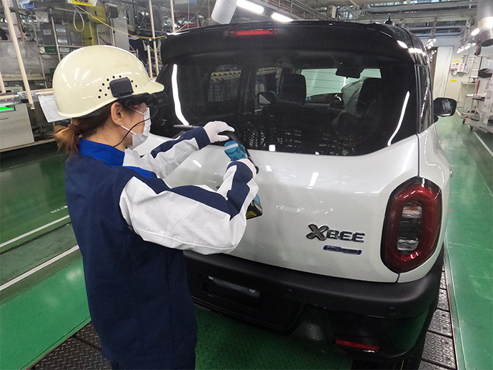 SUZUKI_JP_PR's tweet photo. 🚗スズキの工場にAIが仲間入り！
「Ollo Factory」で作業ミスをリアルタイム検知✨
品質も効率もレベルUP💡
スマートファクトリーで未来のものづくりへ👉https://t.co/eZy11YIV6l
#Suzuki #AI革命 #ものづくり #スマートファクトリー https://t.co/l2DaGQ3BsA