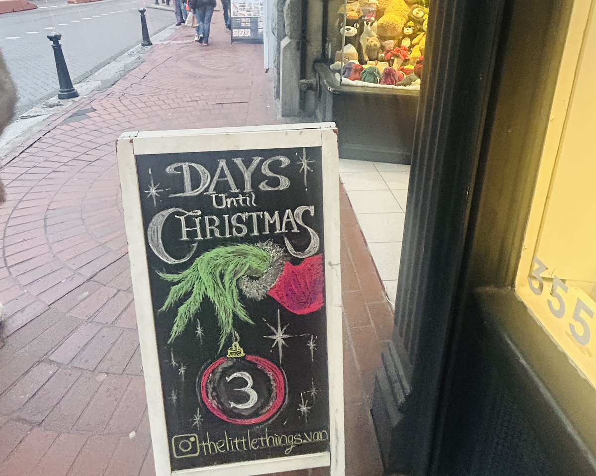 バンクーバーに戻りました。 街はクリスマスに向けて、賑やかになり