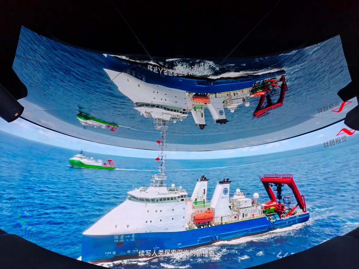 colorlightcloud's tweet photo. #ColorlightCase: Hainan Science and Technology Museum🌏

Powering 600㎡of LED Displays: Leveraging a sophisticated control system comprised of #Colorlight X100 Pro Series Video Splicers and X Series Processors.

#Colorlight #LEDDisplay #ProjectCase #LEDSolution https://t.co/Gmmv7lS59z