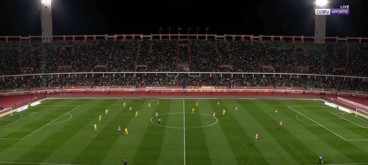 ActuFoot_'s tweet image. 🚨 Lors du match Égypte 🇪🇬 - Zimbabwe 🇿🇼 hier soir, les organisateurs 𝗢𝗡𝗧 𝗢𝗨𝗩𝗘𝗥𝗧 𝗚𝗥𝗔𝗧𝗨𝗜𝗧𝗘𝗠𝗘𝗡𝗧 𝗟𝗘𝗦 𝗣𝗢𝗥𝗧𝗘𝗦 𝗔̀ 𝗗𝗘𝗦 𝗠𝗜𝗟𝗟𝗜𝗘𝗥𝗦 𝗗𝗘 𝗦𝗨𝗣𝗣𝗢𝗥𝗧𝗘𝗥𝗦 ! 🆓

La rencontre avait débuté dans un stade presque vide avant de se terminer devant plus…