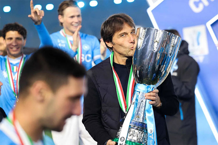 "سوبر الرياض" .. كونتي: كرة القدم السعودية تنمو.. مدرب نابولي قال إن الخسارة أمام بولونيا في الدوري أغضبته 