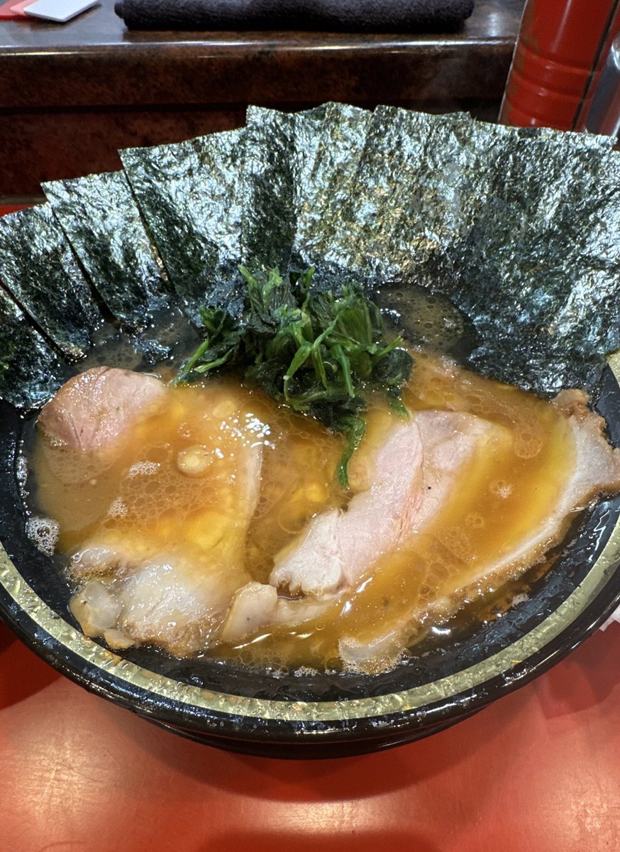 achikoru's tweet image. 今年ラストは環2家本店へ。
これこれ！ってスープ美味かった☺️