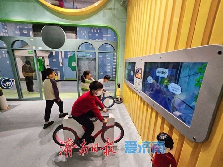 Jinan_ICC's tweet image. Four Seasons, Springs in Jinan丨Entering the Science and Technology Museum to Explore the Mysteries of Science #ScienceExploration #JinanTourism