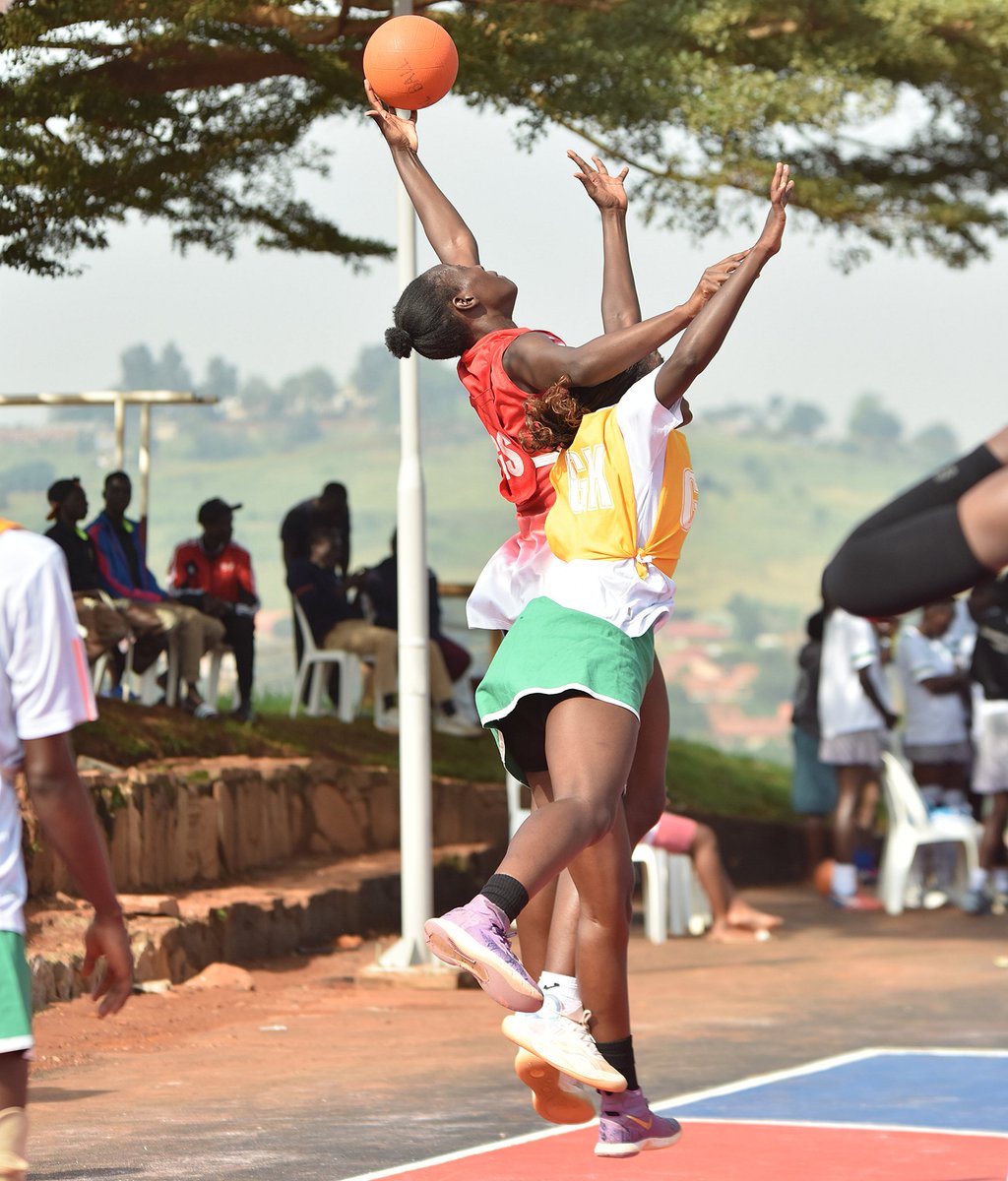 VBugerere's tweet image. #AUUSGames2025 | #Netball | #FinalDay 

FT' 

@Makerere 32-26 @NkumbaUni 

Makerere University takes the bronze 🥉 home. 

#VoBUpdates | #LivefromMukono | #UCU2025 
@NetballUpdates1 @Jackshots24