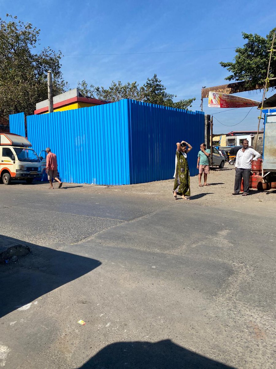 WeAllConnectwAc's tweet photo. @HUL_News Thank you for taking this up in building a public toilet at #AkurliRoad #Kandivali But we need this area to be kept clean too.
Appreciate your team works with @mybmc @mybmcWardRS @mybmcSWM to make sure it does not again become a garbage dumping area  @mybmcInfra
#wAc https://t.co/Vo2mXDMBXn