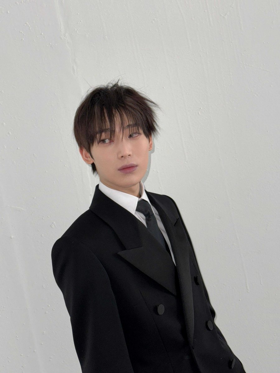 [🏆] K-TOPSTAR • Sharing Icon

ตอนนี้คุณซอนอูกำลังเข้ารับรางวัล Korea Social Contribution Awards สาขา Good Influence Sharing Icon (K-pop Artist)

เอนจีนและบารากิมาช่วยกันส่งกำลังใจให้คุณซอนอูผ่านแฮชแท็กด้านล่างกันนะคะ♡

DONATION FAIRY SUNOO
#올해의_나눔_아이콘_선우