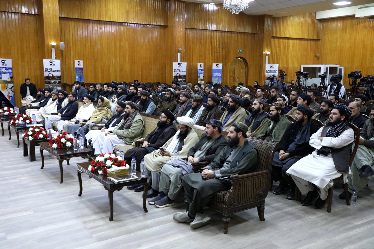 FDPM_AFG's tweet image. 1/3: د جوزجان ولایت قوش‌تېپې او درزاب ولسوالیو ته د برېښنا رسونې پروژې تړون لاسلیک شو

د ریاست‌الوزراء اقتصادي مرستیال محترم ملا عبدالغني برادر اخوند په حضور کې نن د روان ۱۴۰۴ لمریز کال د مرغومي میاشتې په دوهمه نېټه د حکومت د اطلاعاتو او رسنیو مرکز کې