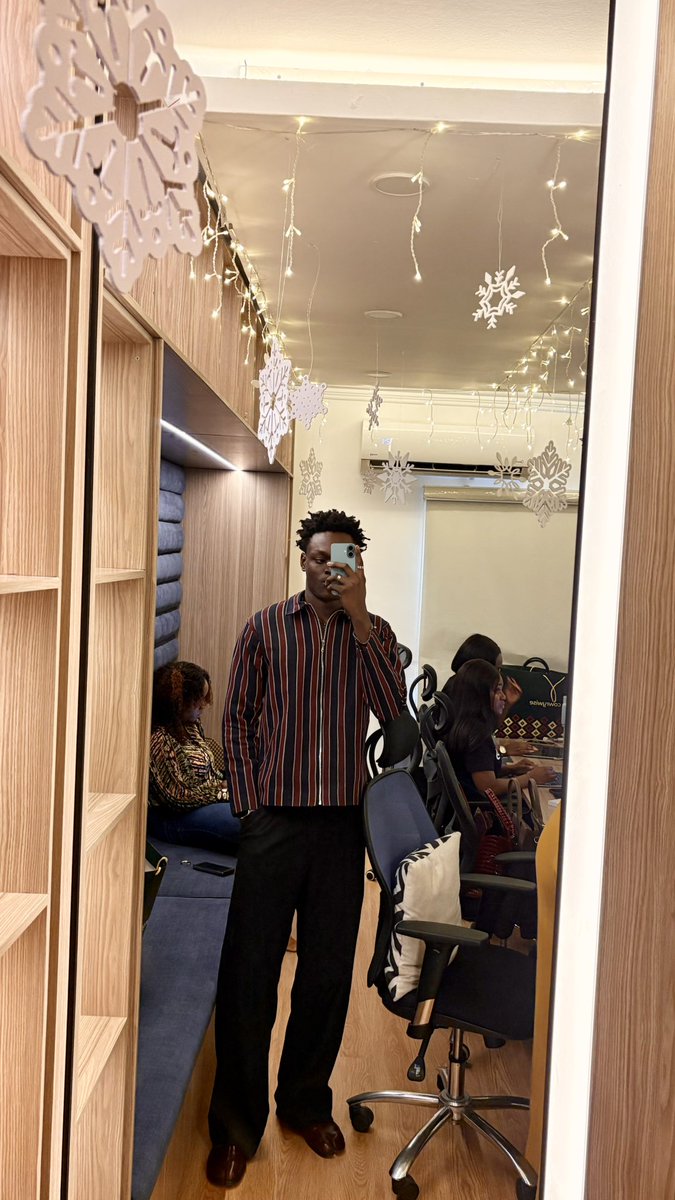 obasolaaa's tweet image. 2yrs at @cowrywise comes to an end.💙🥹
forever grateful. unto the next.