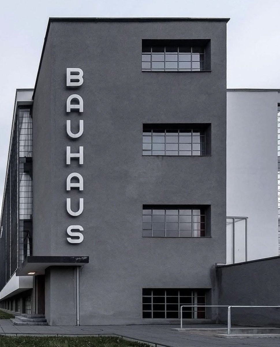 𝗚𝗘𝗡𝗘𝗥𝗔𝗧𝗜𝗢𝗡 𝗢𝗙 𝗦𝗖𝗔𝗥𝗦 (@rocknrollscars) on Twitter photo 