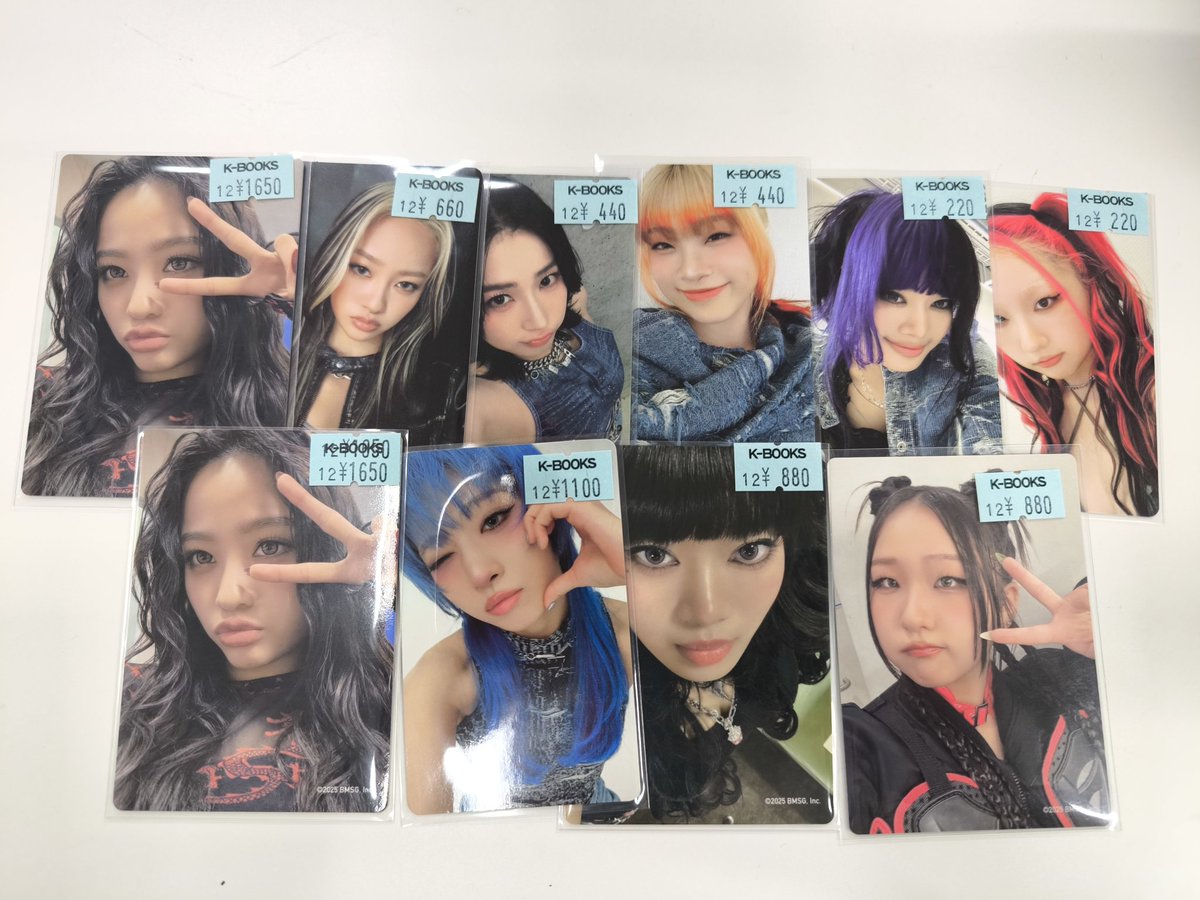 入荷情報】 #HANA 『Blue Jeans』の初回限定盤2種・通常版の封入トレカ